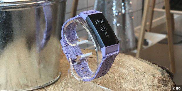 Fitbit Charge 3: Robuster Fitnesstracker ohne Schnickschnack